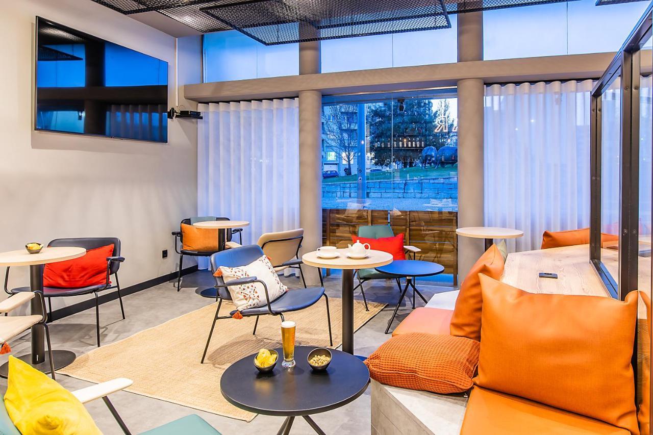 Hotel ibis Bragança Buitenkant foto