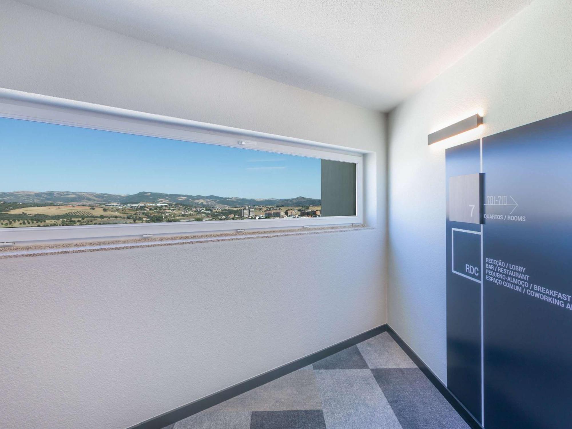 Hotel ibis Bragança Buitenkant foto